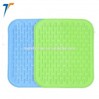 2017 Hot sale heat resistant placemat silicone rubber pet food mat