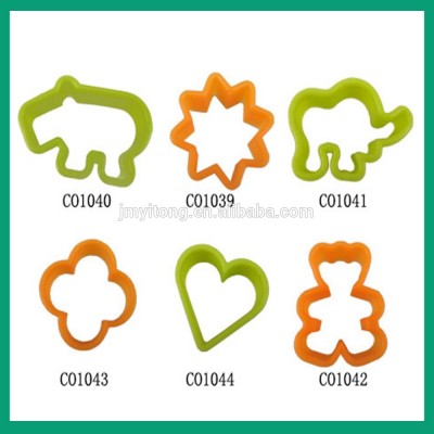 3D Plastic Colorful animal shaped fondant cake decorating Cookie Cutter